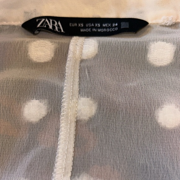 ZARA Cream Pom sheer button down, Size XS. Batwing sleeves oversized - Picture 3 of 3